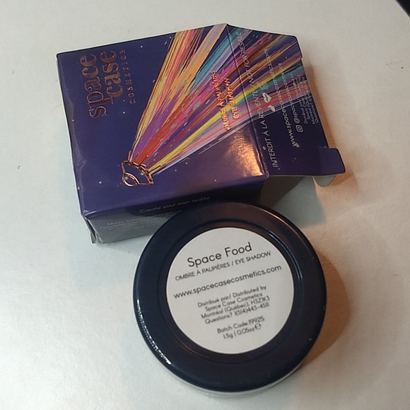 Makeup bundle - Picture 10 of 13